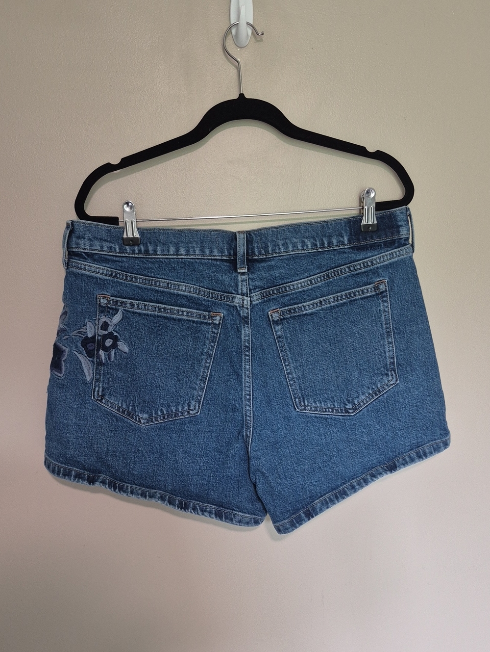 Abercrombie & Fitch Blue Denim Shorts with Floral Embroidery - Picture 4 of 4